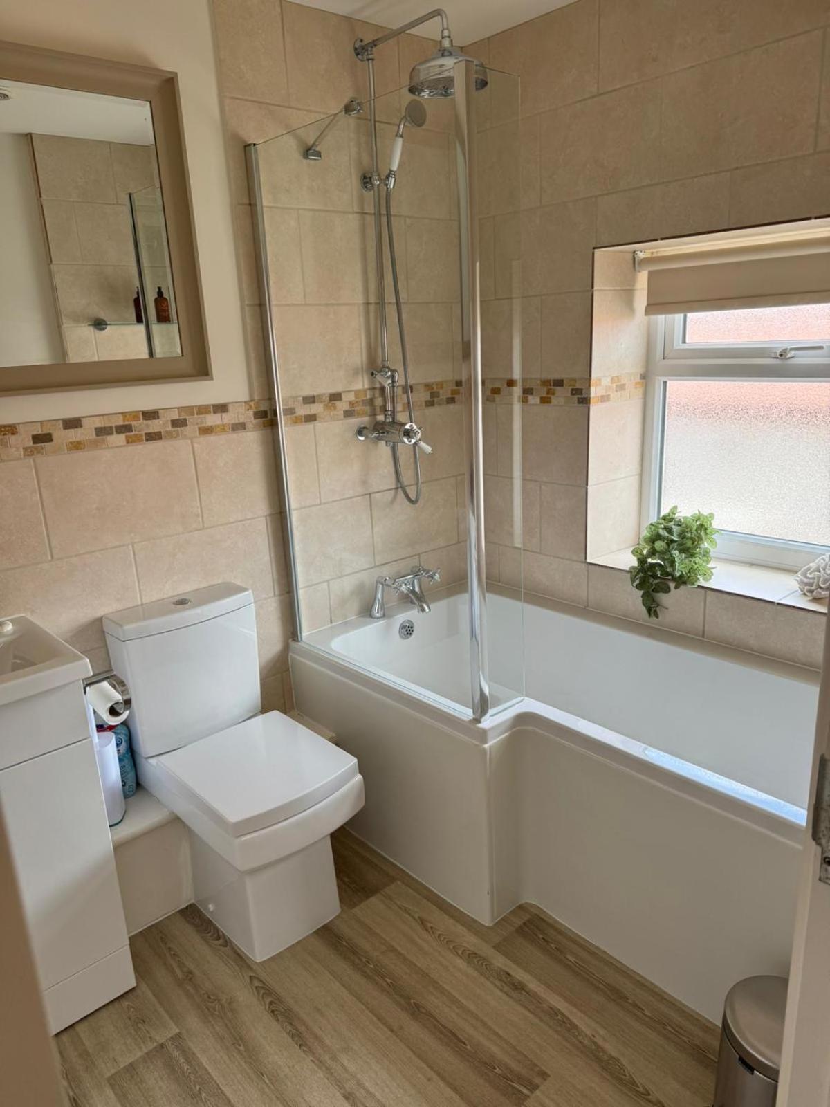 Chew View Luxury Apartment Кейншем Екстер'єр фото