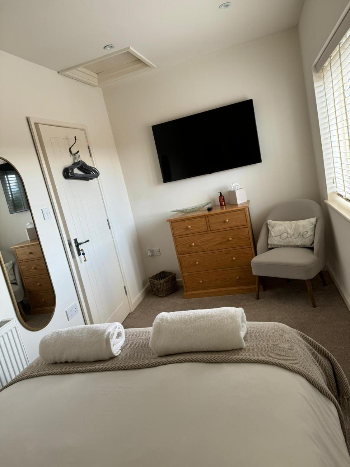 Chew View Luxury Apartment Кейншем Екстер'єр фото