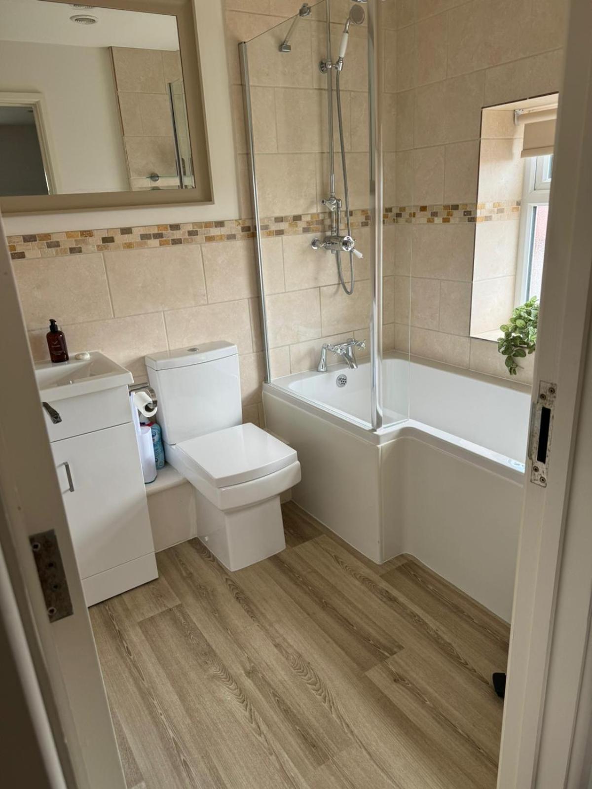 Chew View Luxury Apartment Кейншем Екстер'єр фото